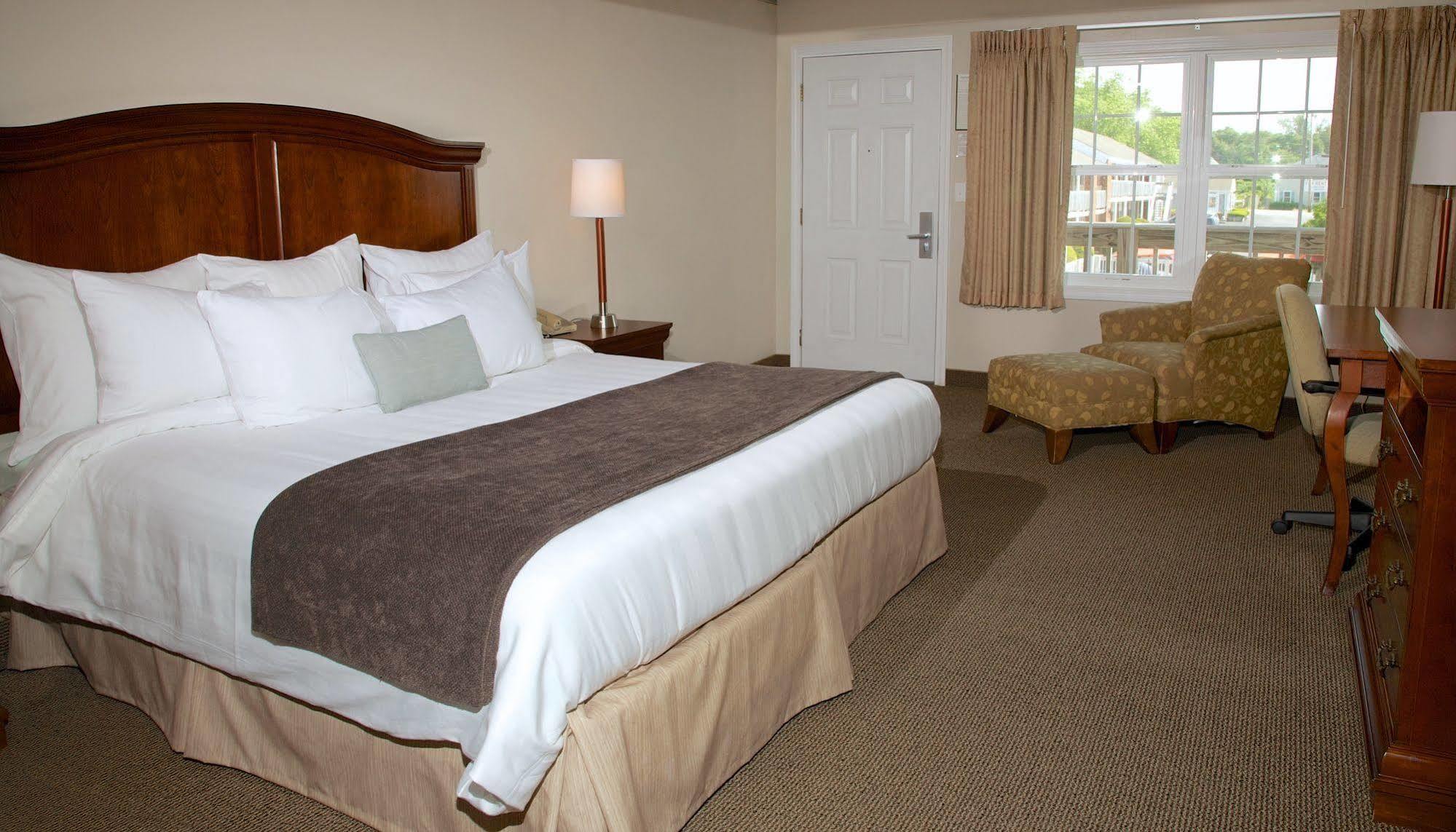 Holiday Hill Inn & Suites Dennisport Exterior foto